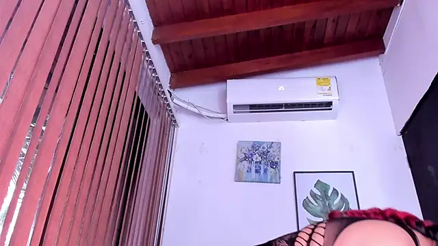 alondrabigtits online show from May 12, 11:27 am