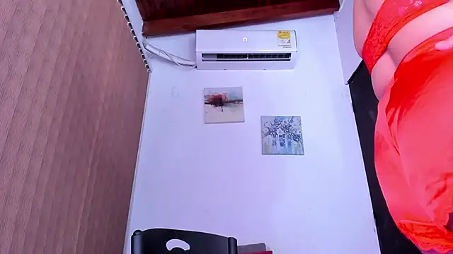 alondrabigtits online show from March 17, 9:34 am