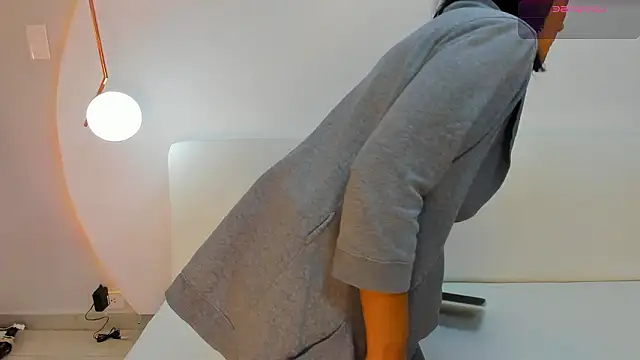 Ada Monroe10 online show from January 16, 1:26 pm