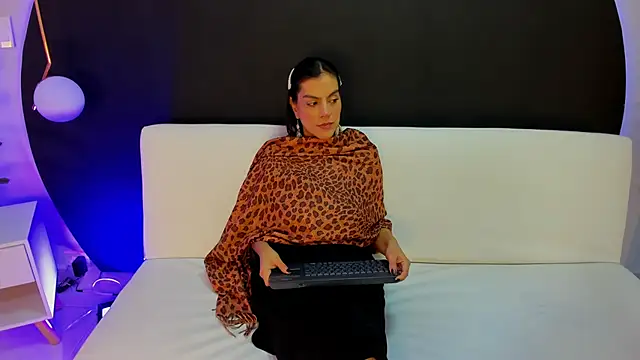 Ada Monroe10 online show from February 11, 1:55 pm