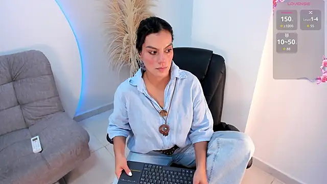 Ada Monroe10 online show from September 24, 1:06 pm