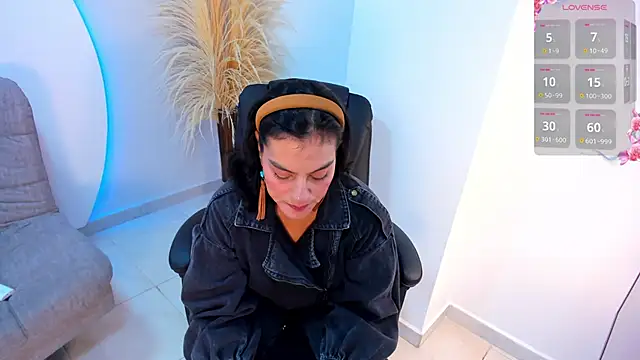 Ada Monroe10 online show from September 19, 1:26 pm