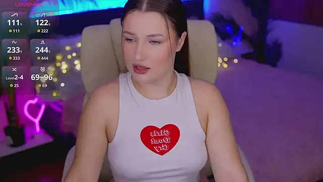 OneLaya online show from November 25, 3:12 pm