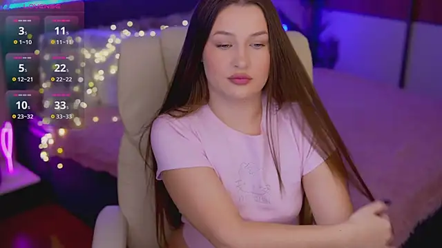 OneLaya online show from November 13, 8:57 pm