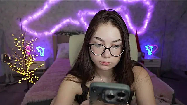Snapshot of Sunny_Sweety chatting on February 2, 5:53 am Sunny Sweety online show from February 2, 5:53 am