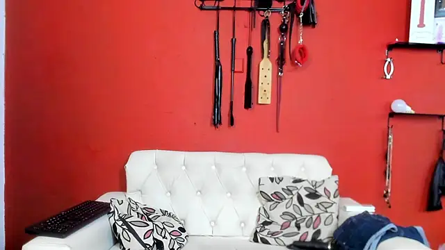 MIA SOPHIA1 online show from February 27, 8:13 am