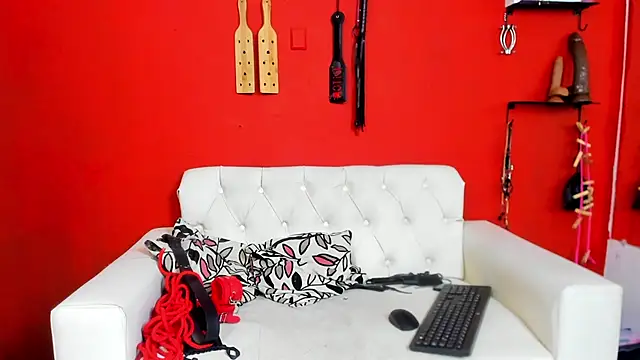 MIA SOPHIA1 online show from February 5, 7:18 am