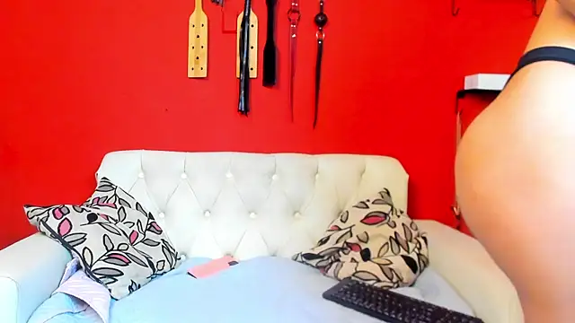 MIA SOPHIA1 online show from January 10, 5:26 am