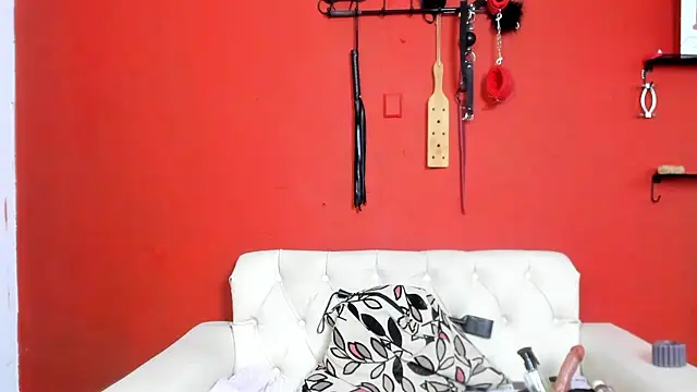 MIA SOPHIA1 online show from February 26, 5:13 am