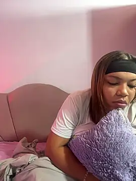 horny babyss online show from May 26, 6:33 am
