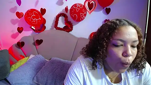 horny babyss online show from February 22, 1:41 am