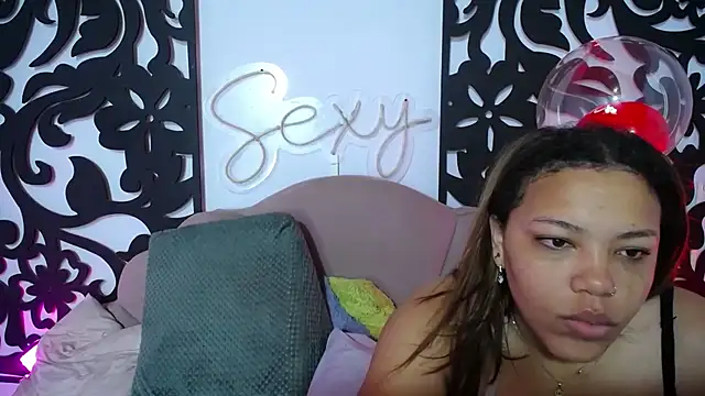 Snapshot of horny_babyss chatting on July 2, 6:52 am horny babyss online show from July 2, 6:52 am