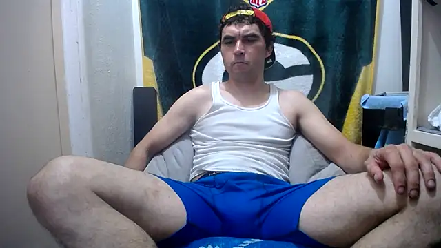 Snapshot of Apeezy14 chatting on December 7, 7:16 pm Apeezy14 online show from December 7, 7:16 pm