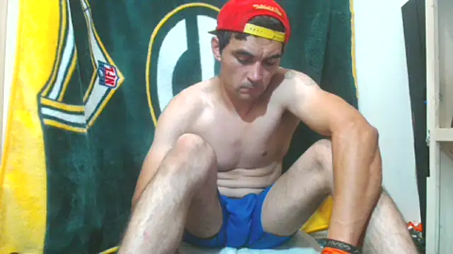 Snapshot of Apeezy14 chatting on September 10, 2:32 am Apeezy14 online show from September 10, 2:32 am