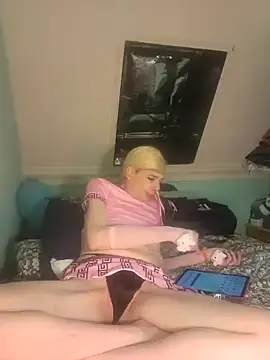 Doggyray44 online show from April 17, 11:07 pm