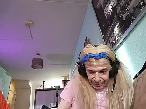 Doggyray44 online show from June 6, 6:24 pm
