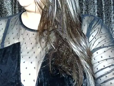 Snapshot of bhabhi_jaan11 chatting on February 6, 3:31 pm bhabhi jaan11 online show from February 6, 3:31 pm