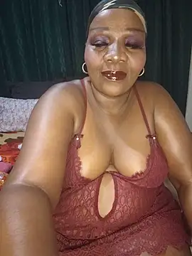 dirasweetlipsxx online show from June 15, 9:36 pm