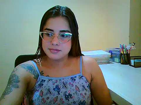 maliamiller online show from December 21, 11:16 pm