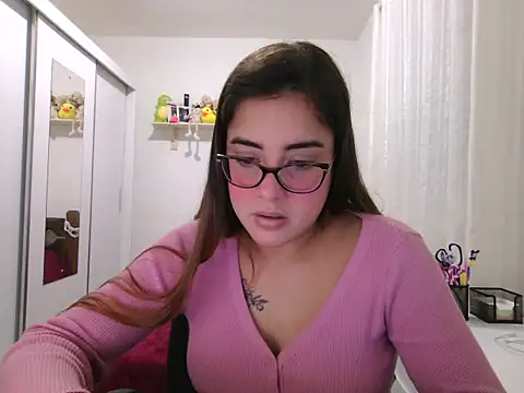 maliamiller online show from June 23, 10:19 pm