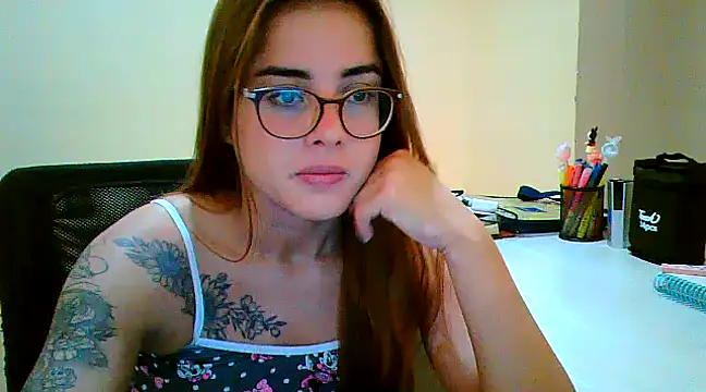 maliamiller online show from March 21, 6:16 am