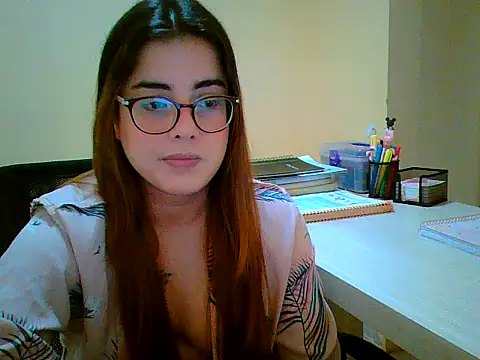 maliamiller online show from September 14, 12:33 am