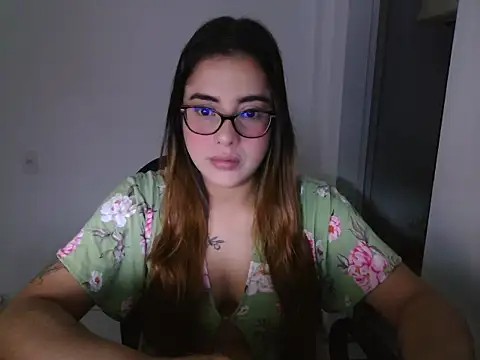 maliamiller online show from April 23, 9:27 am