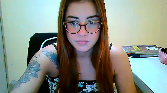 maliamiller online show from March 18, 4:29 am