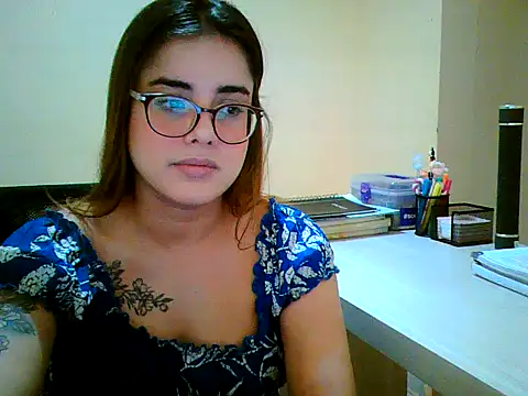 maliamiller online show from September 18, 12:30 pm