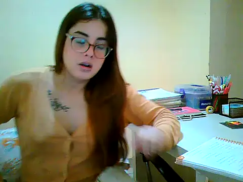 maliamiller online show from October 30, 6:23 am