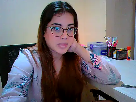 maliamiller online show from October 29, 1:59 am