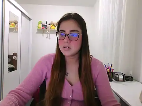 maliamiller online show from July 1, 9:31 am