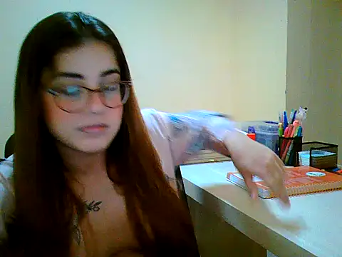 maliamiller online show from October 17, 6:32 pm