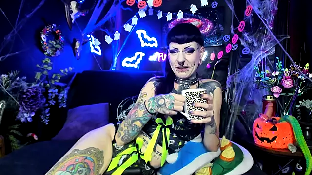 Purple Coffin666 online show from November 30, 7:47 pm