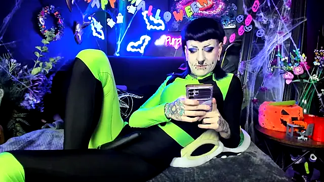 Purple Coffin666 online show from February 9, 11:30 am