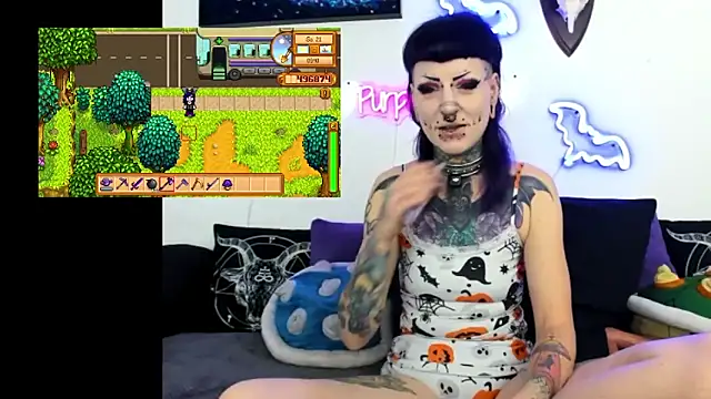 Snapshot of Purple_Coffin666 chatting on June 4, 11:48 am Purple Coffin666 online show from June 4, 11:48 am