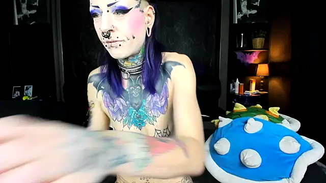 Purple Coffin666 online show from April 5, 6:03 pm