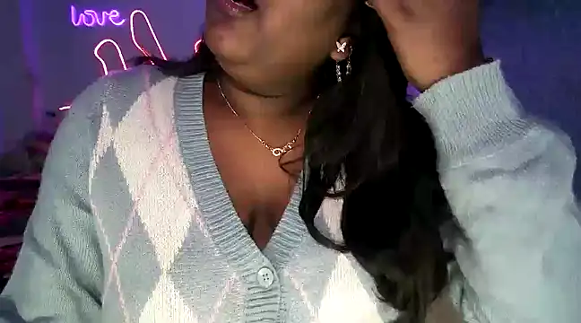 expression queen online show from December 22, 8:14 pm