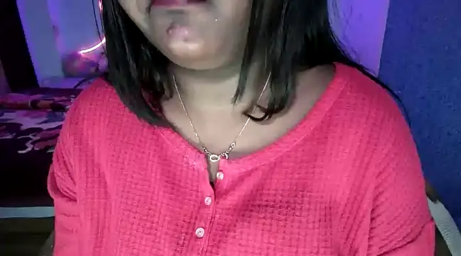 expression queen online show from December 14, 11:23 pm