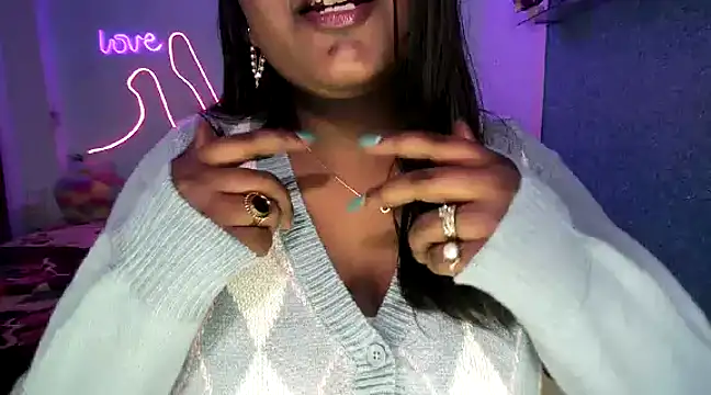 expression queen online show from December 22, 5:33 am