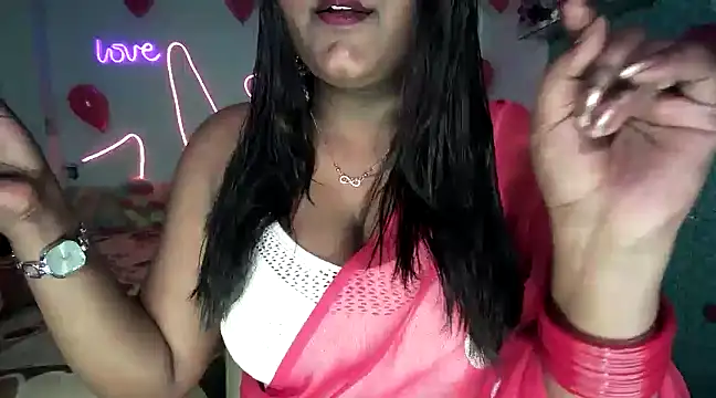 expression queen online show from February 17, 2:38 pm