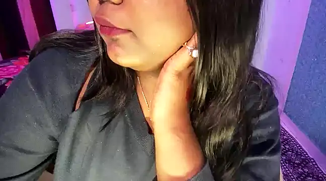 expression queen online show from December 11, 9:55 pm