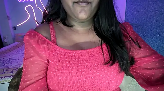 expression queen online show from January 28, 5:35 pm