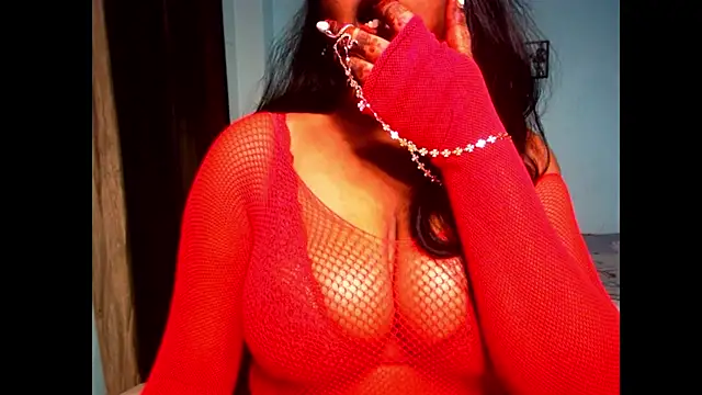 expression queen online show from February 18, 3:19 pm