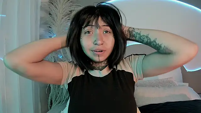 Evangeline bell online show from October 28, 12:26 pm