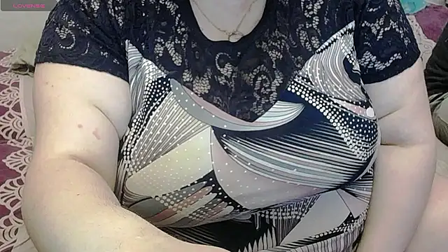 lisa Black00 online show from March 8, 2:20 pm