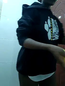 Juicylittle slute online show from March 26, 4:11 am