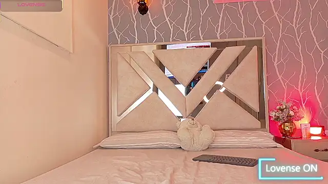 vanessa guzman2 online show from November 4, 12:31 pm