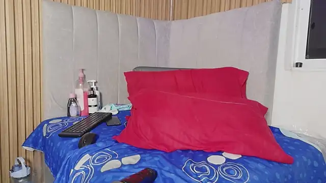 celeste jhons online show from April 7, 10:44 pm