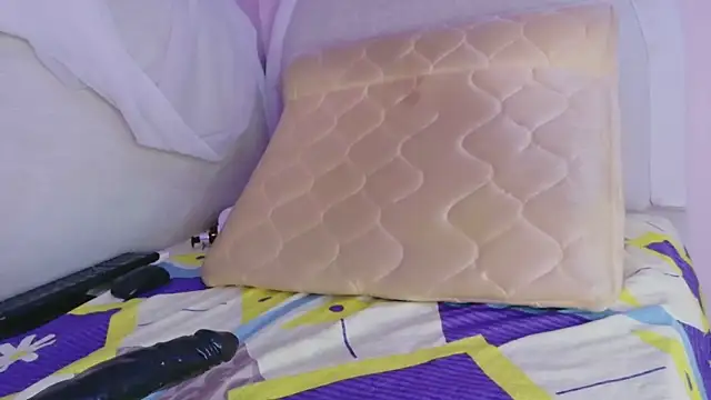 celeste jhons online show from April 3, 11:00 pm